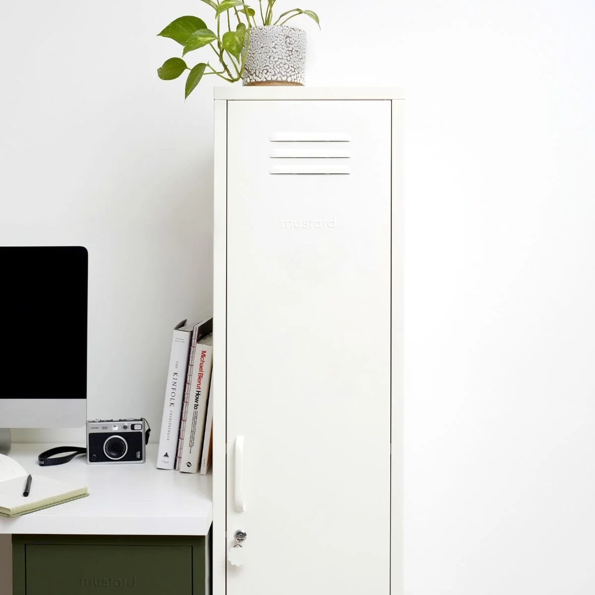 The Skinny Locker - Image 4